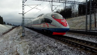 Siemens приостановил контракт на поставку новых «Сапсанов»