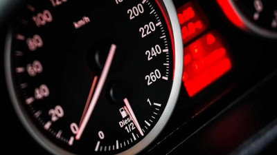 Российских автомобилистов могут начать штрафовать за скручивание пробега