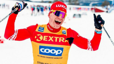 Александр Большунов выиграл лыжный ультрамарафон на чемпионате России