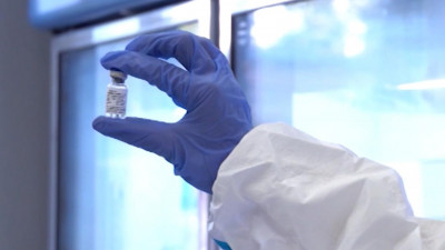 Создатели «Спутника V» потребовали извинений от европейского регулятора за отзыв о вакцине