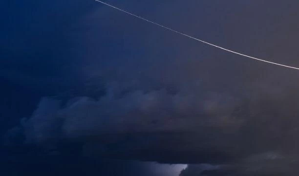 В метеоритах, упавших на Землю в 1998 году, нашли ингредиенты для жизни - tvspb.ru