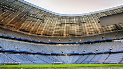 Проведение футбольных еврокубков оказалось под вопросом из-за коронавируса