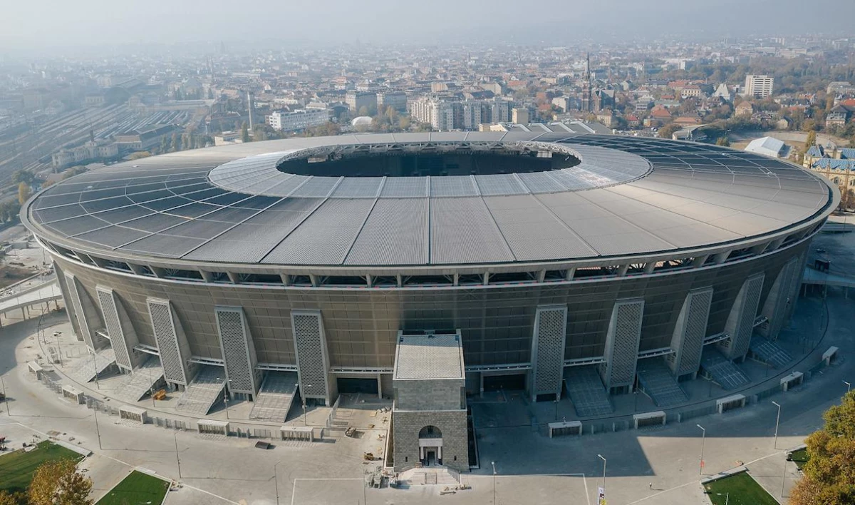 Матч за Суперкубок УЕФА пройдет со зрителями - tvspb.ru