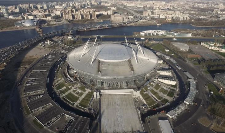 Албин: Птицы наносят ущерб крыше стадиона на Крестовском острове - tvspb.ru