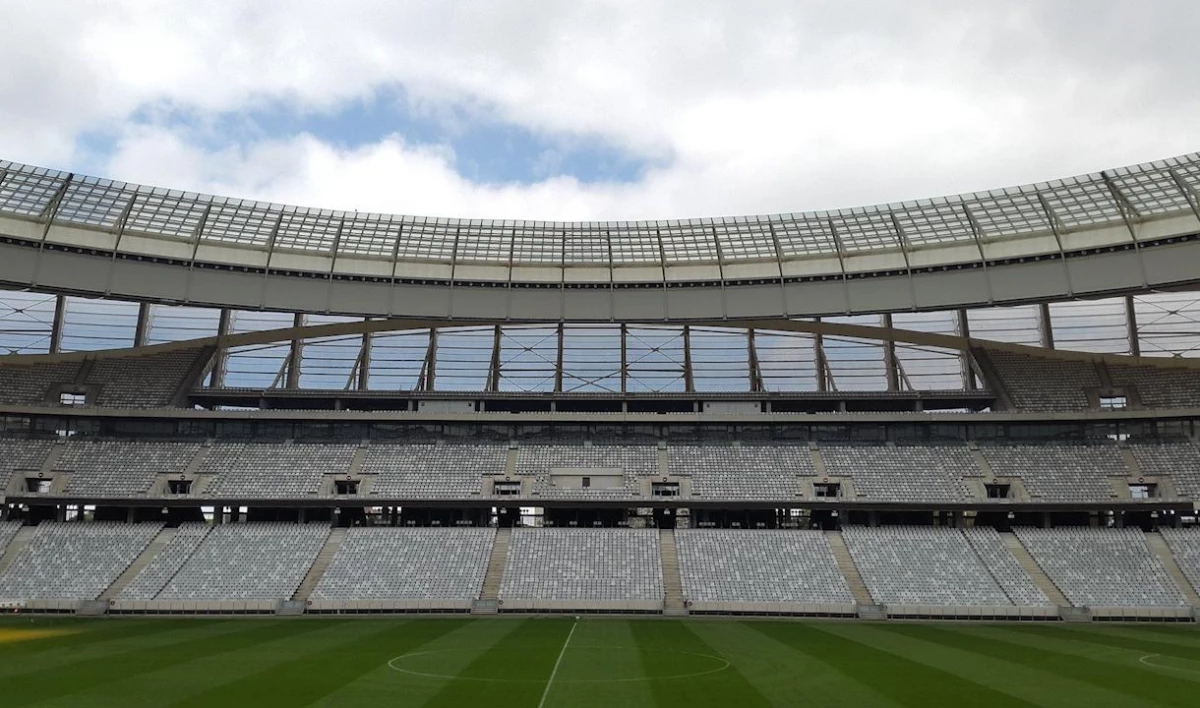 «Здоровье людей превыше всего». Мнение экспертов о переносе Евро-2020 - tvspb.ru