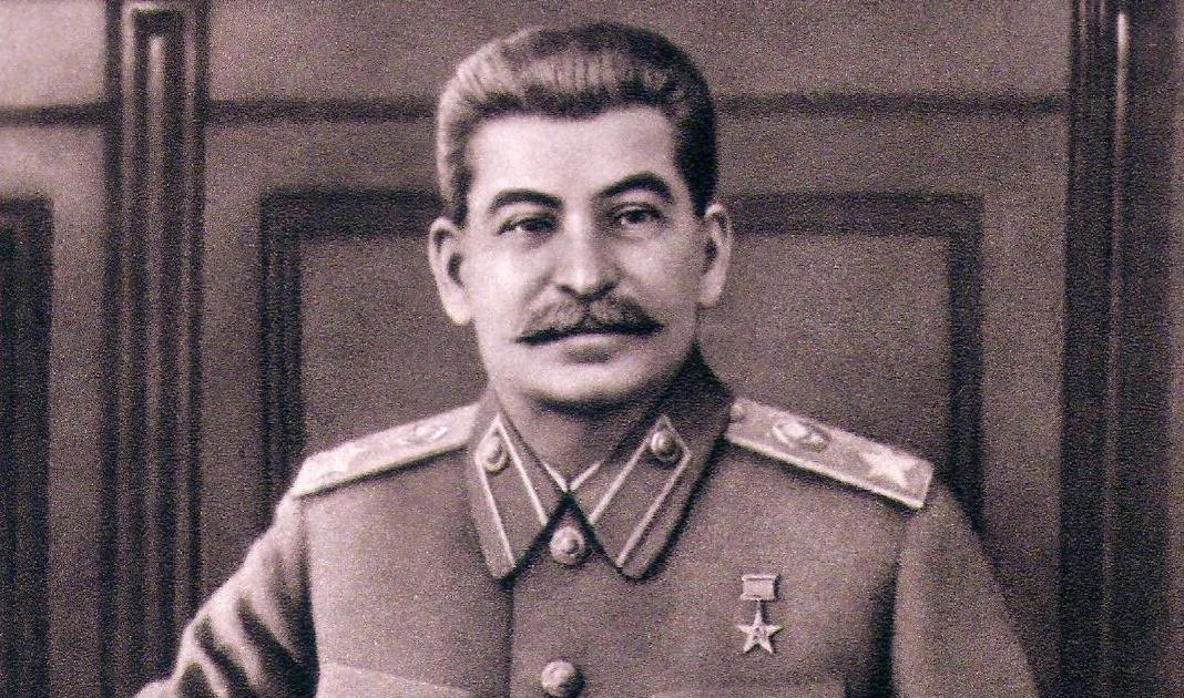 ЗакС не стал рассматривать законопроект о запрете на увековечивание памяти Сталина - tvspb.ru