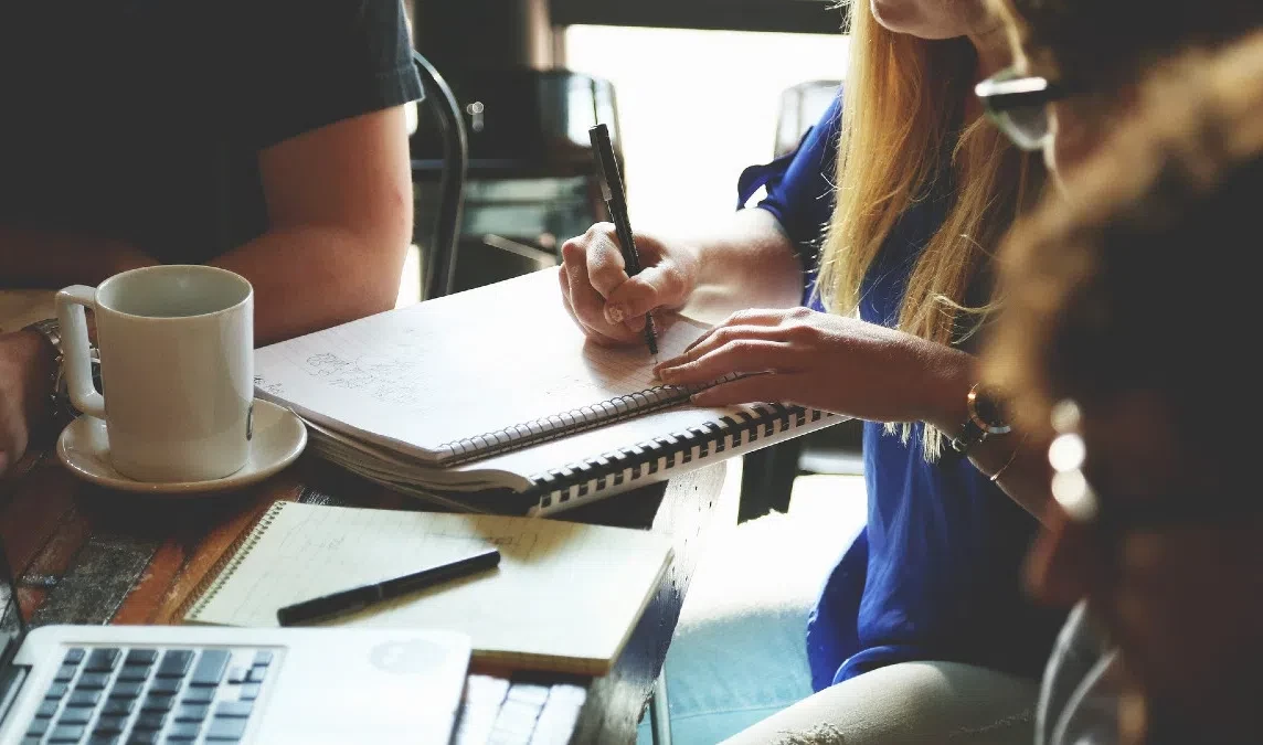 Власти Петербурга сообщили о восстановлении рынка труда после пандемии - tvspb.ru