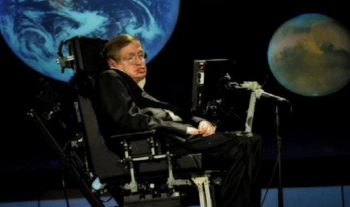 Стивен Хокинг упоминается в файлах Эпштейна более 200 раз