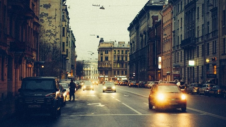 На центральных набережных Петербурга ограничат движение с 1 декабря - tvspb.ru