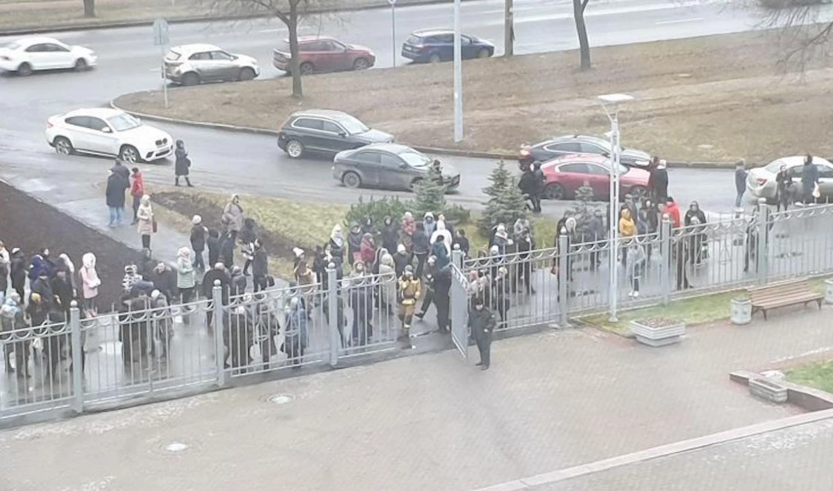 В Петербурге в очередной раз эвакуируют суды - tvspb.ru