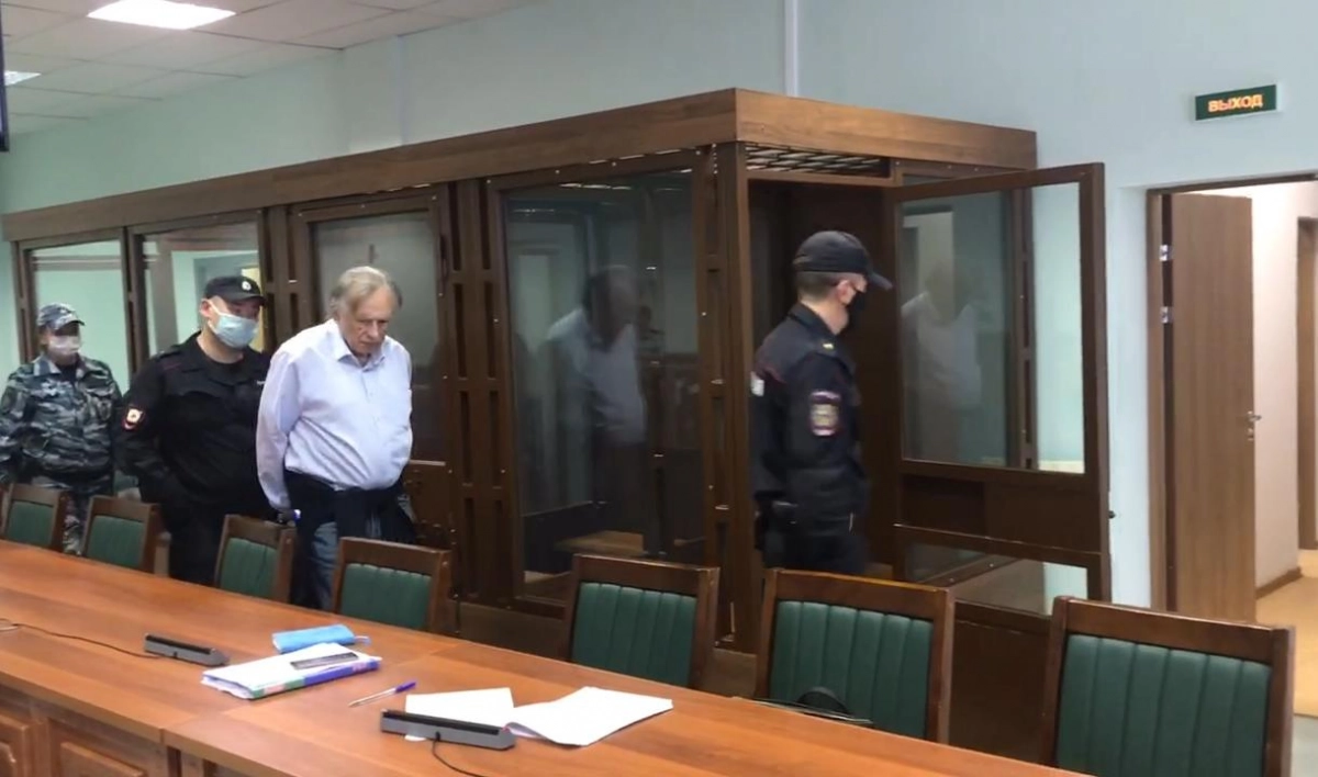 Суд отложил заседание по делу Олега Соколова на 6 июля - tvspb.ru