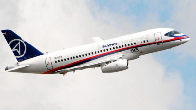 На разработку новой версии самолета SSJ 100 выделят 85 млрд рублей