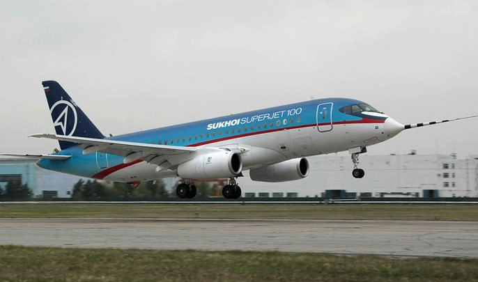 Самолет SSJ-100 совершил жесткую посадку в аэропорту «Жуковский» - tvspb.ru