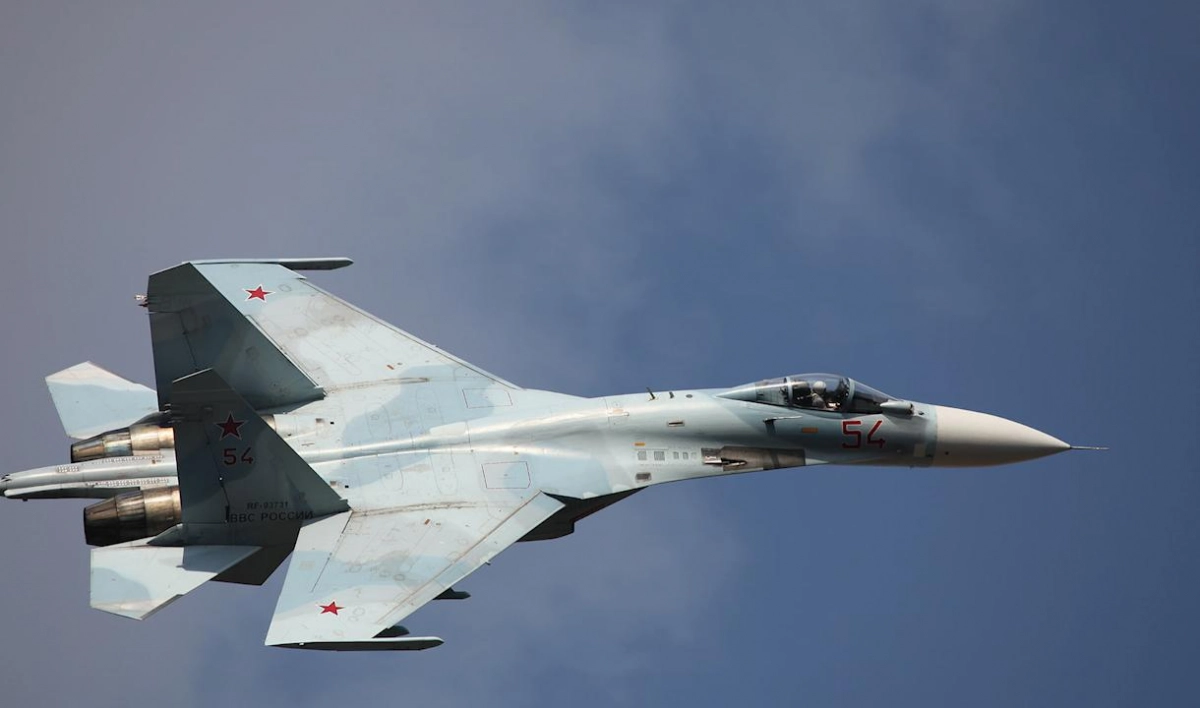 Российский Су-27 перехватил американский самолет-разведчик над Черным морем - tvspb.ru