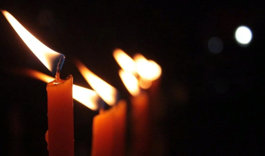 В храме Гроба Господня в Иерусалиме сошёл Благодатный огонь - tvspb.ru