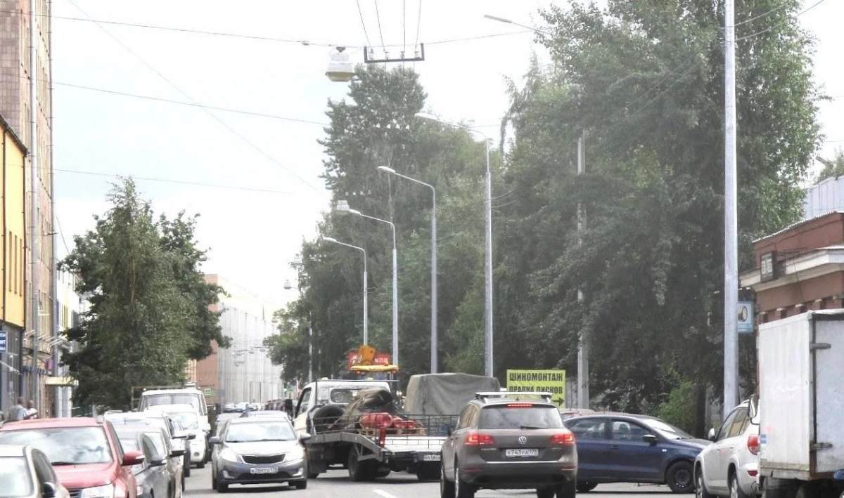Новое освещение установят на улице Ватутина - tvspb.ru