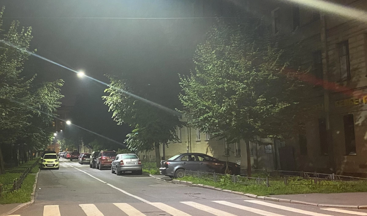 Ижорскую улицу озарили новые светильники - tvspb.ru