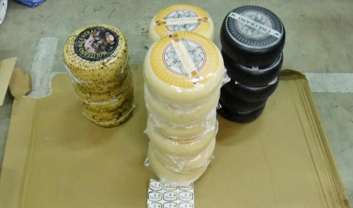 Полтонны голландского сыра не пустили из Финляндии в Петербург - tvspb.ru