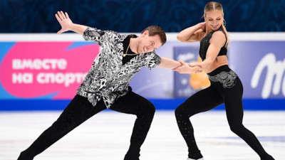 Фигуристы Синицина и Кацалапов стали первыми в ритм-танце на чемпионате Европы