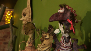 Бумажное королевство. В Петербурге появился необычный музей, в котором все экспонаты сделаны с помощью клея и туалетной бумаги