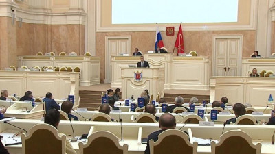 Депутаты Петербурга внесут изменения в прожиточный минимум и потребительскую корзину