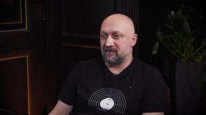 «Готов предать актёрство в любую секунду»: Гоша Куценко в эксклюзивном интервью телеканалу «Санкт-Петербург»