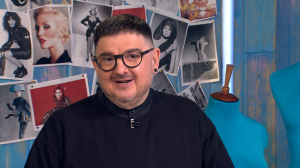 Сапоги, туфельки или галоши? В какой обуви встречать модную весну 2022 года