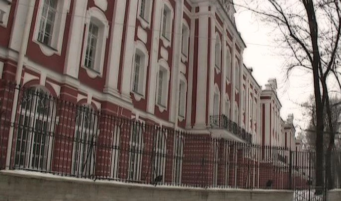 Злоумышленники обокрали здание СПбГУ на Васильевском острове - tvspb.ru
