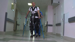 Экзоскелеты, помогающие снова ходить после тяжелейших травм позвоночника