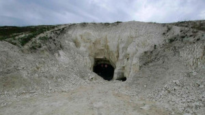 Исследуем подземный храм в Калачеевской пещере