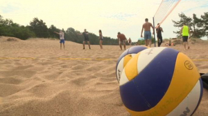 Активное лето: пляжный волейбол
