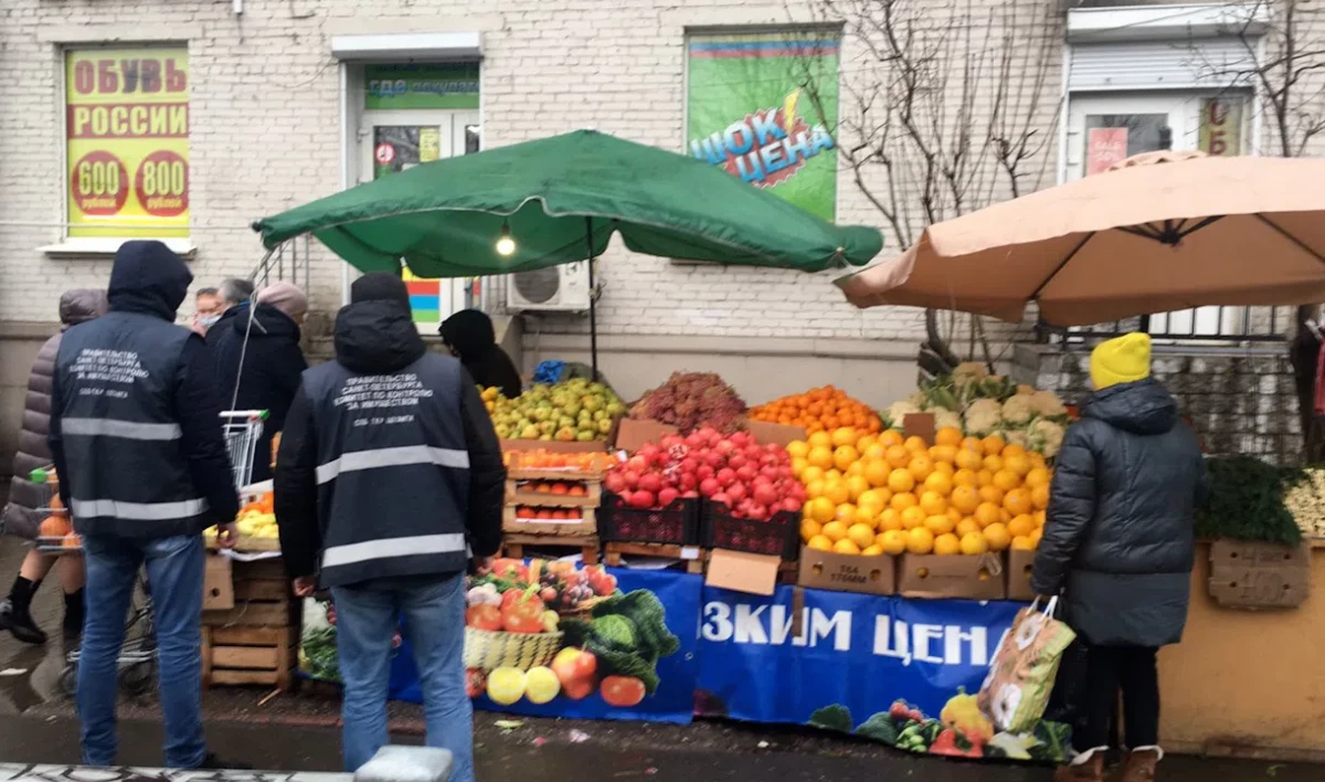 В Центральном районе прошли рейды по пресечению незаконной торговли |  Телеканал Санкт-Петербург