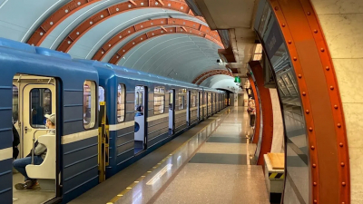 В метро Петербурга за день составили 12 актов на пассажиров без масок
