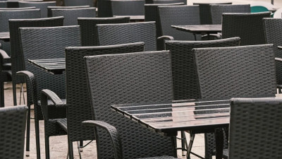 Мир столкнулся с пятой волной коронавируса — вводятся локдауны