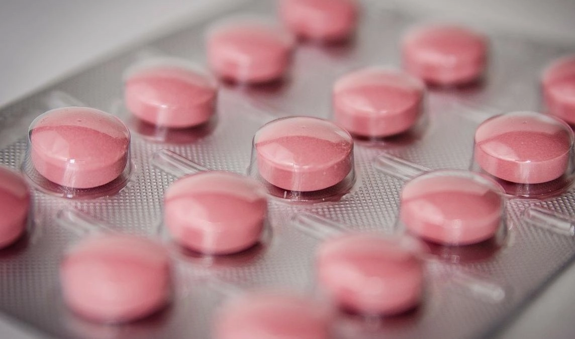 Кабмин утвердил порядок покупки лекарств для детей с тяжелыми заболеваниями - tvspb.ru