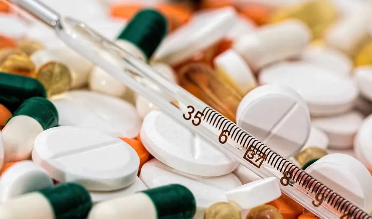 Ученые назвали восемь препаратов, которые помогают против «омикрона» - tvspb.ru