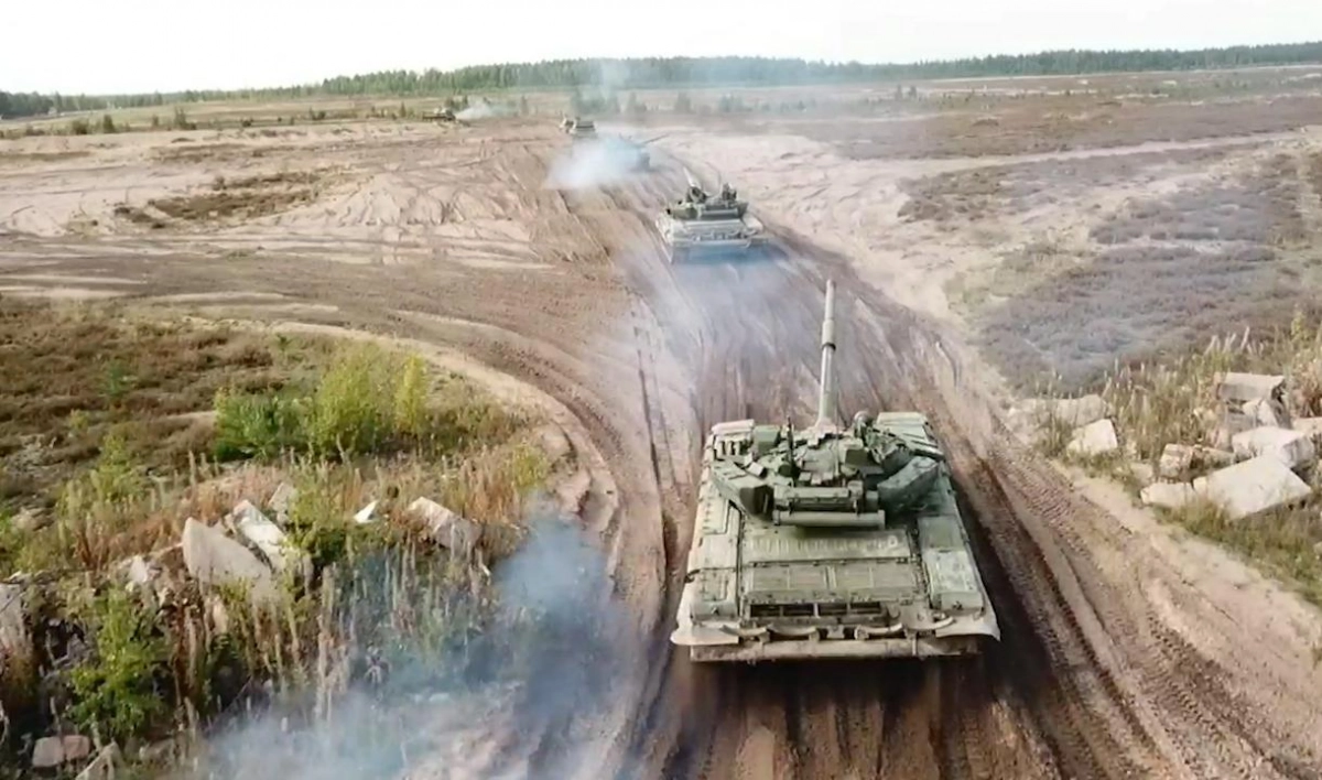 Участники программы «Время героев» рассказали о значении танковых войск для страны - tvspb.ru