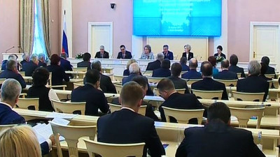 На Совете законодателей в Петербурге обсудили вопрос безопасности детей