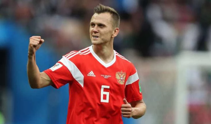 СМИ: Полузащитник Денис Черышев может перейти в «Зенит» - tvspb.ru