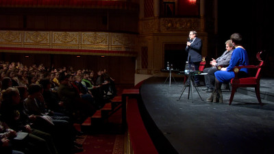 В Александринском театре прошла встреча старшеклассников с творческим коллективом