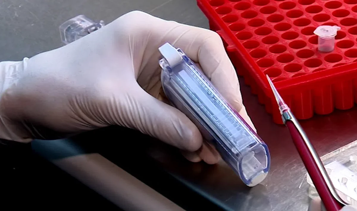 За прошедшие сутки коронавирусом заболели менее 2 тысяч петербуржцев - tvspb.ru