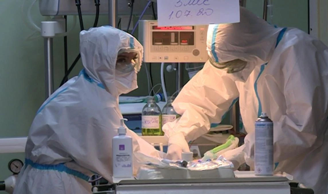 В Петербурге более 4 тысяч медиков, заболевших COVID на работе, получили единовременные выплаты - tvspb.ru