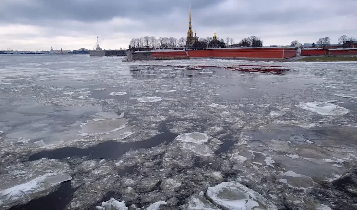 Петербуржцам напомнили об опасности выхода на ненадежный весенний лед - tvspb.ru