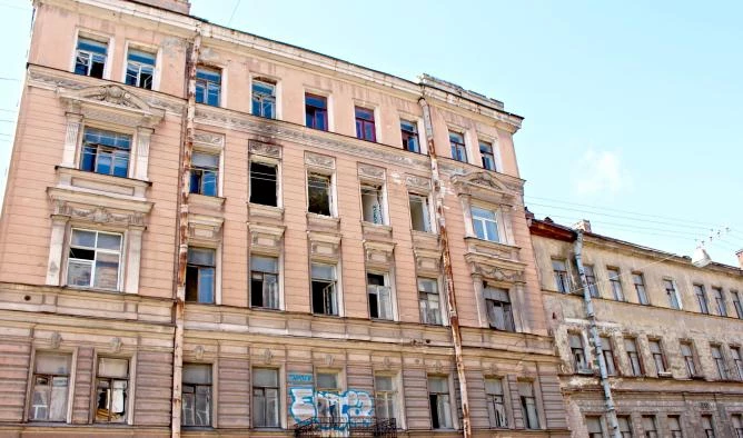 Комплекс исторических зданий на Тележной улице обследуют повторно - tvspb.ru