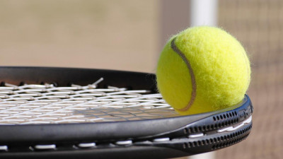 Финал теннисного турнира Джоковича отменен из-за коронавируса