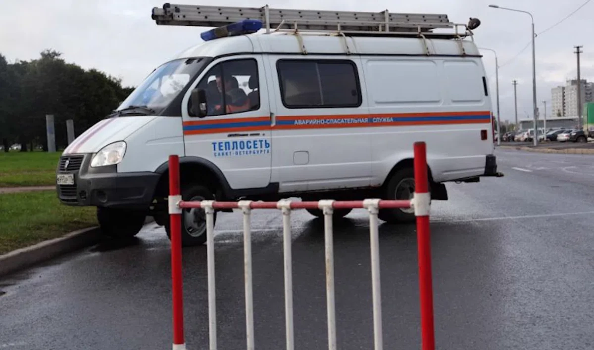 На улице Одоевского завершили замену трубопровода - tvspb.ru