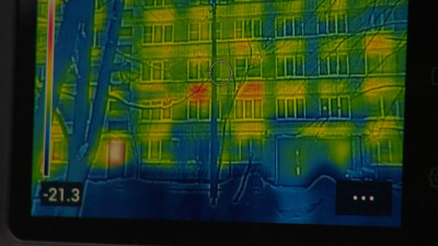 Тепловизионные портреты вместо свечей: как узнать, куда уходит тепло из домов Петербурга