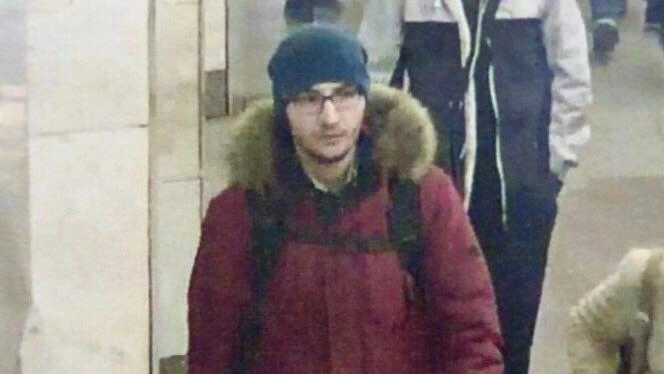 На месте взрыва в метро нашли тело гражданина из Средней Азии. Предположительно это террорист-смертник - tvspb.ru