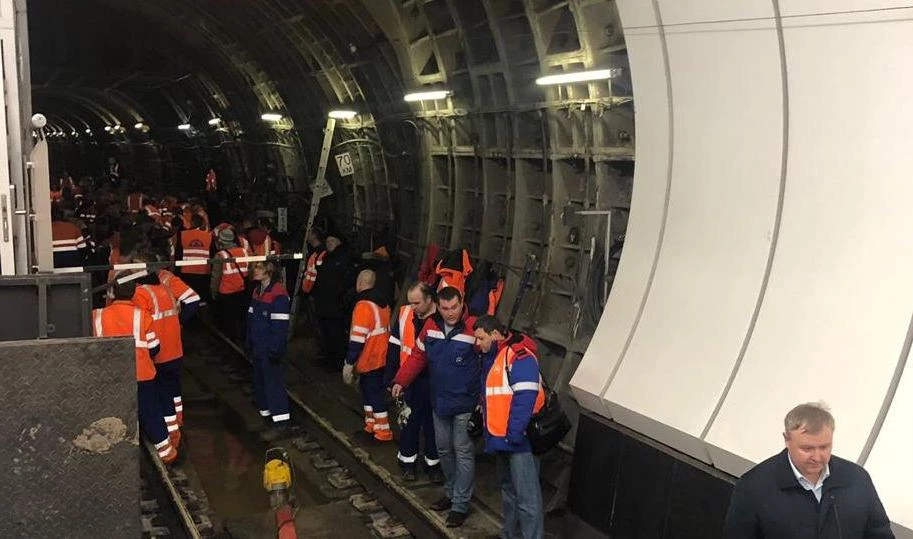 Московские станции метро закрыли из-за поступления воды - tvspb.ru