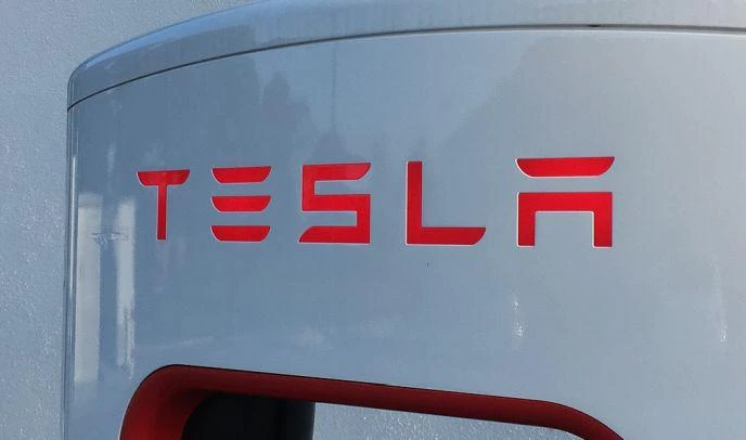 Компания Tesla Илона Маска сообщила о рекордном квартальном убытке - tvspb.ru